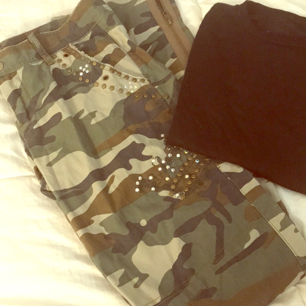 🌺4 love and liberty camouflage pants🌟 size 4